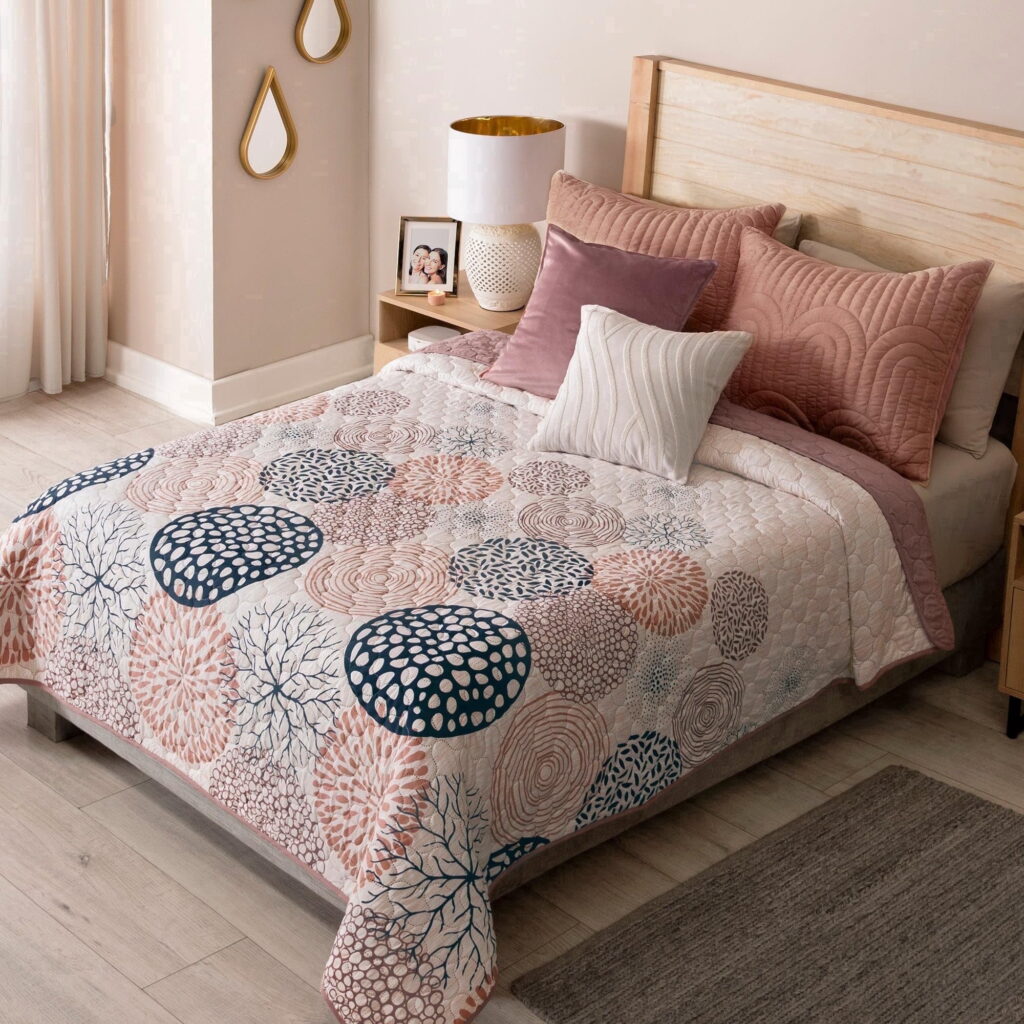 Vianney Twin Comforter, Novo Veneto Twin Bedding, Reversible Lightweight Quilt Blanket in Multi-Floral Mandala Design with Soild Light Mauve on Other Side, 71”x93”
