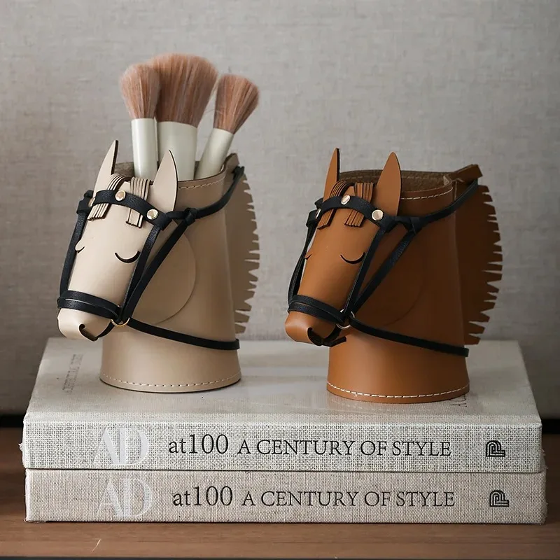 Luxury Leather Horse-head Storage Box – Decorative Desk Accessory for the Living Room or Study Makeup Organizer Box